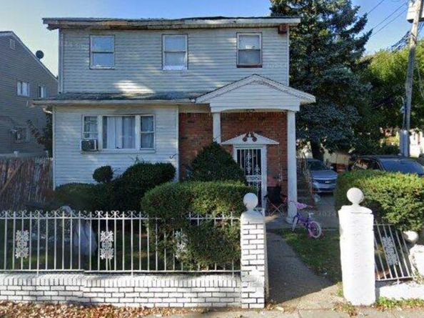 117-04 Van Wyck Expy, South Ozone Park NY 11420