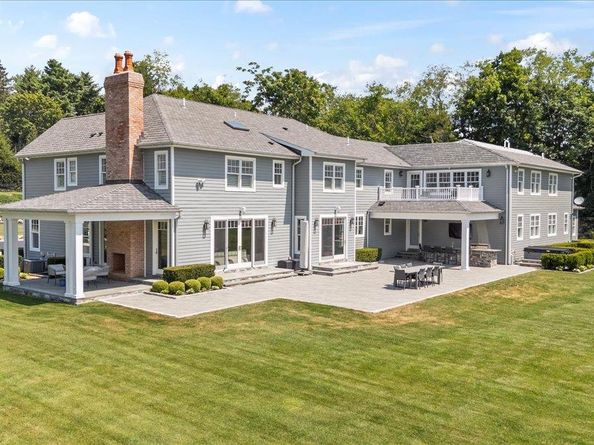 365 Split Rock Road, Syosset NY 11791