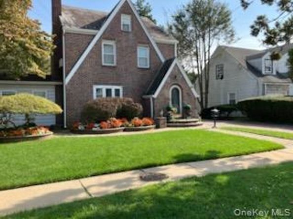 206 Belmont Parkway, Hempstead NY 11550