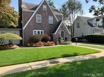 206 Belmont Parkway