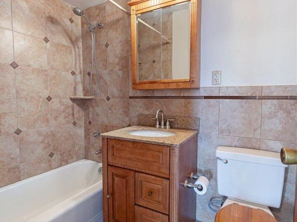 3121 Middletown Road 2K, Bronx NY 10461