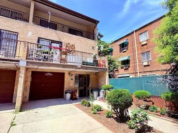143-53 Barclay Avenue