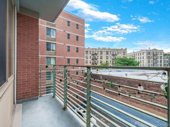 715 Fox Street 4G, Bronx NY 10455