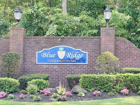 61 Blue Ridge Drive, Medford NY 11763