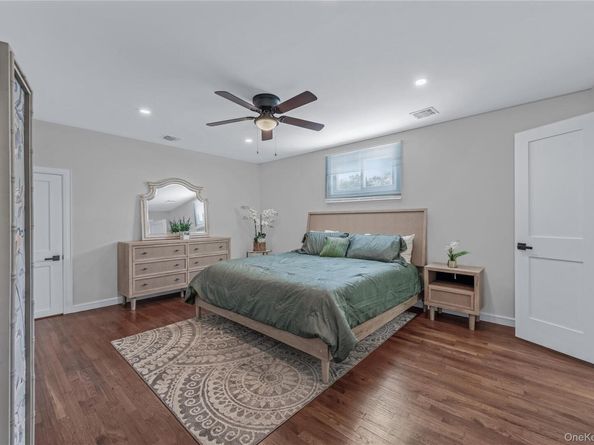 2 Polo Street, Dix Hills NY 11746