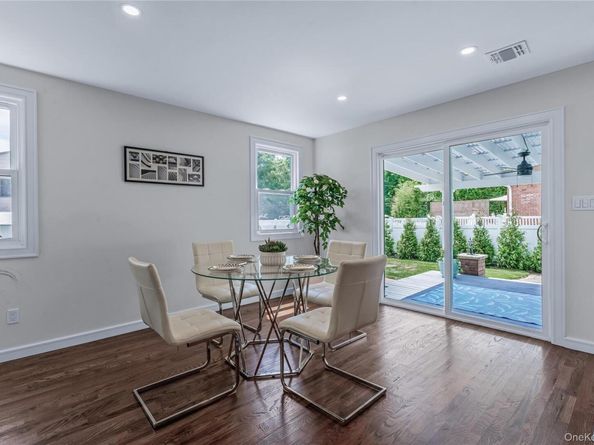 2 Polo Street, Dix Hills NY 11746