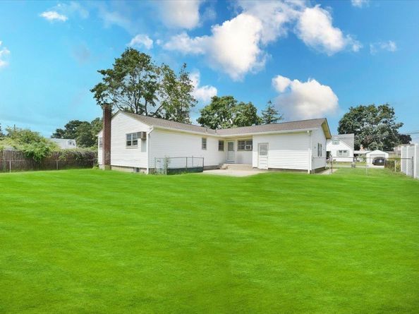 212 N Cedar Street, Massapequa NY 11758