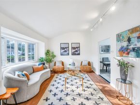 295 W 24th Street, Deer Park NY 11729