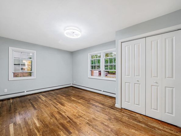 39 Chestnut Street, Central Islip NY 11722