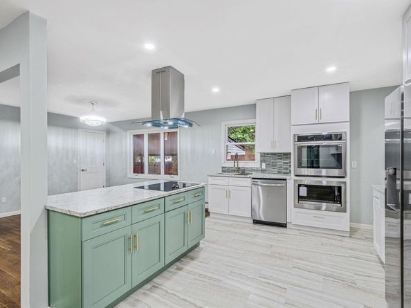 39 Chestnut Street, Central Islip NY 11722