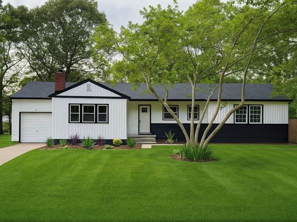 39 Chestnut Street, Central Islip NY 11722