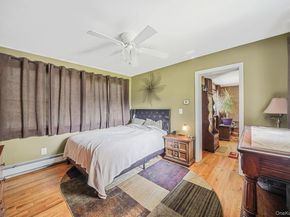 7 Scott Drive, Melville NY 11747