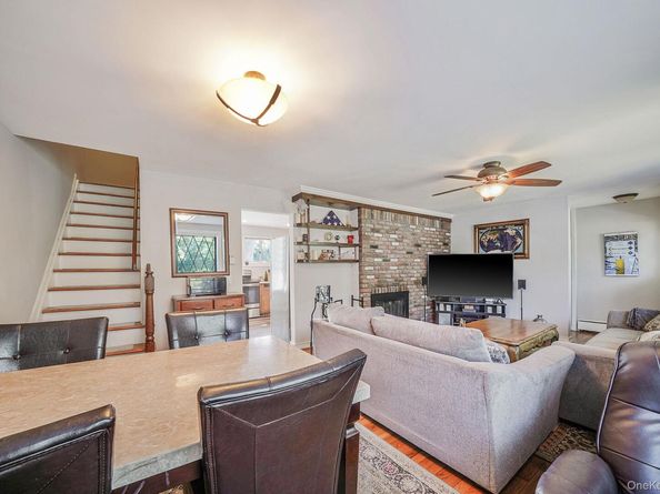 7 Scott Drive, Melville NY 11747