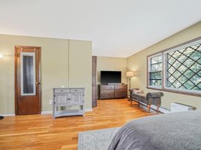 7 Scott Drive, Melville NY 11747