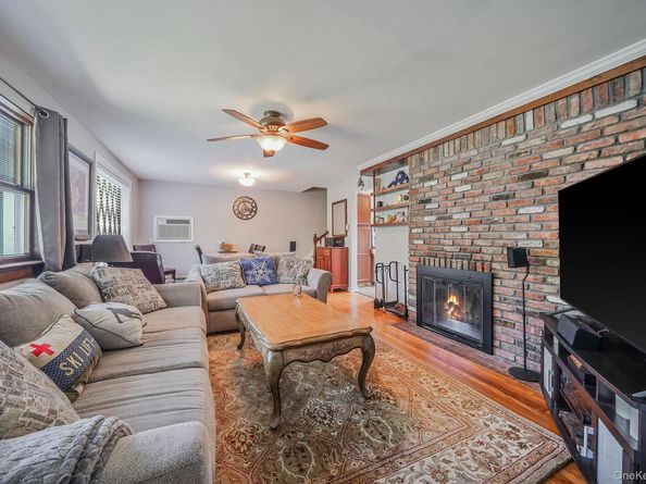 7 Scott Drive, Melville NY 11747