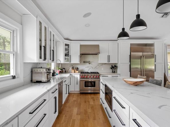 22 Beaumont Drive, Melville NY 11747