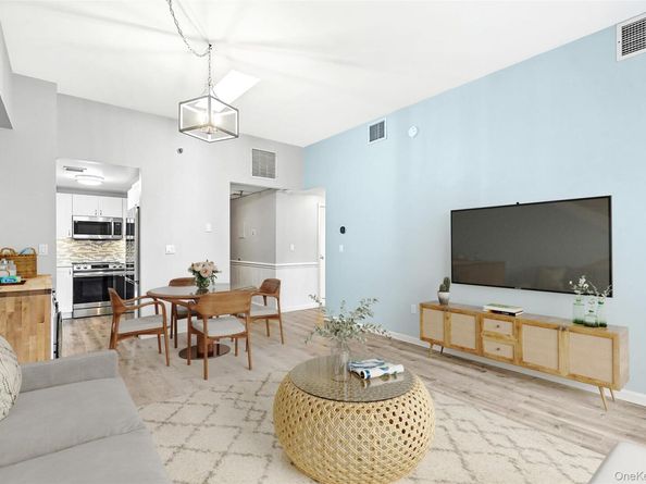 55 McKinley Avenue D314, White Plains NY 10606