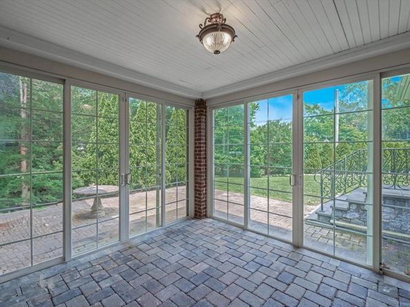 44 Arbor Place, Glen Cove NY 11542