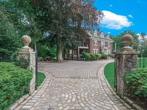 44 Arbor Place, Glen Cove NY 11542