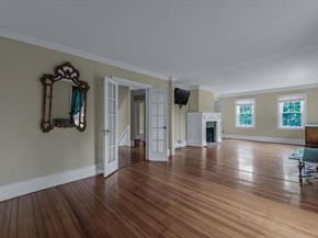 44 Arbor Place, Glen Cove NY 11542