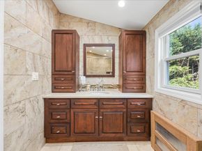 17 Acorn Road, East Rockaway NY 11518