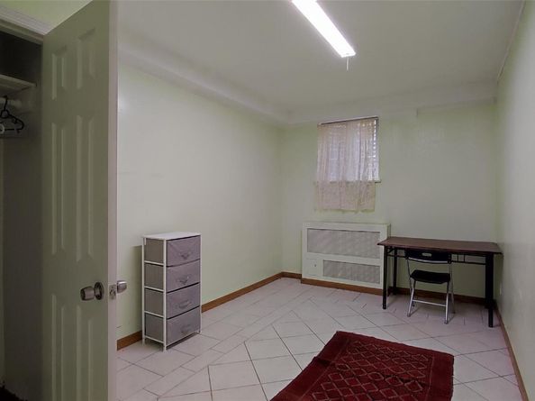 8177 Utopia Pkwy, Jamaica Estates NY 11432