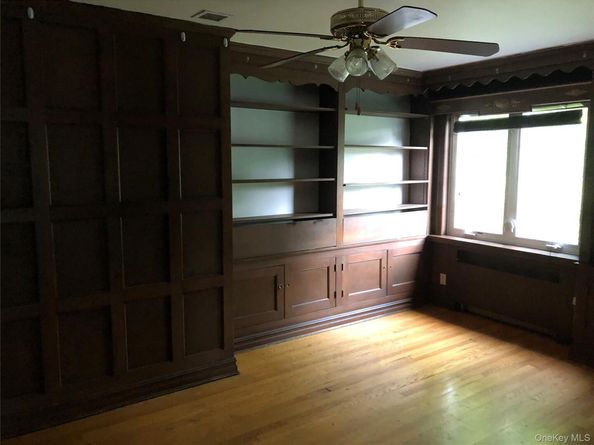 8177 Utopia Pkwy, Jamaica Estates NY 11432