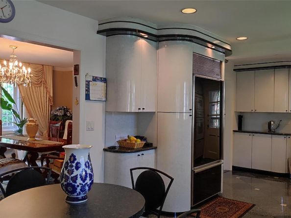 8177 Utopia Pkwy, Jamaica Estates NY 11432