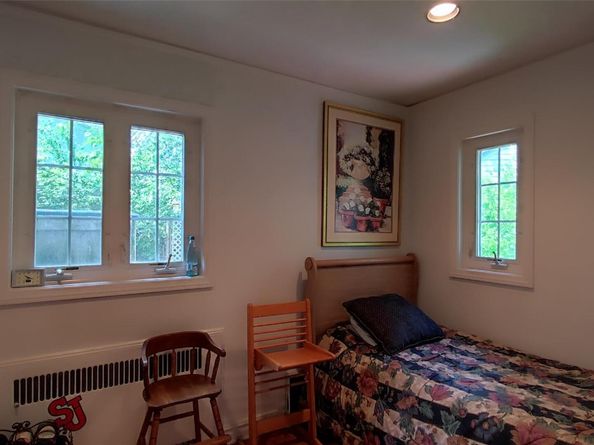 8177 Utopia Pkwy, Jamaica Estates NY 11432