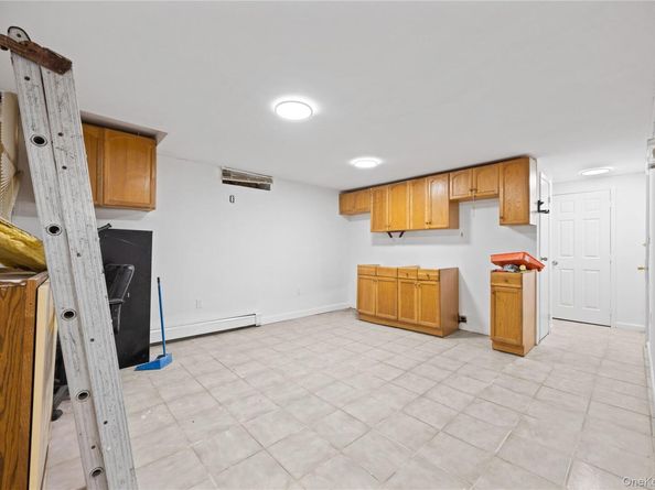 6 Stewart Place, Yonkers NY 10701