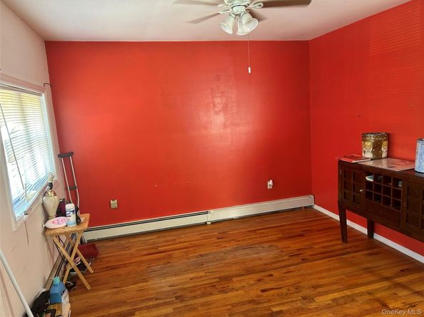 20 W 10th Road, Broad Channel NY 11693