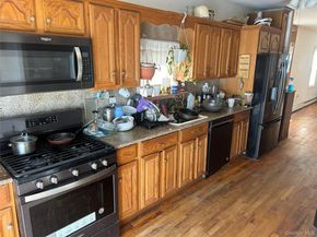 20 W 10th Road, Broad Channel NY 11693