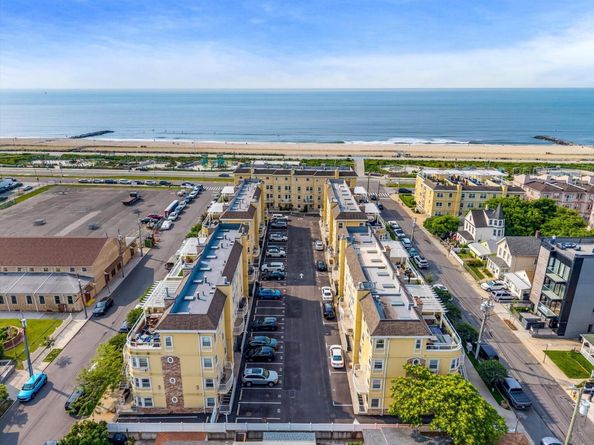 171 Beach 100th Street 9C, Rockaway Park NY 11694