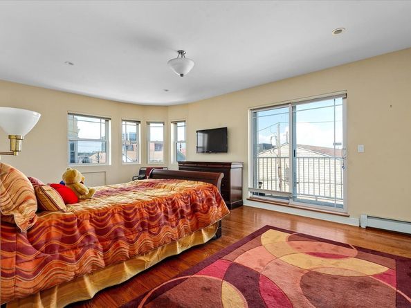 171 Beach 100th Street 9C, Rockaway Park NY 11694