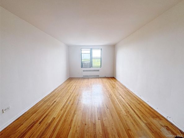 15040 71st Avenue 6C, Kew Garden Hills NY 11367