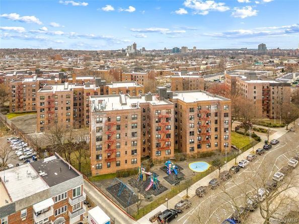 15040 71st Avenue 6C, Kew Garden Hills NY 11367