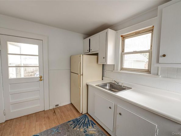284 4th Avenue, Bay Shore NY 11706