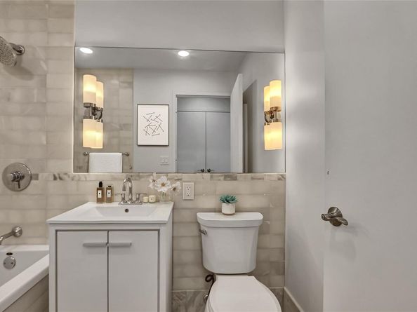 635 W 42nd Street 7A, New York (Manhattan) NY 10036