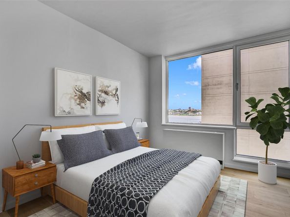 635 W 42nd Street 7A, New York (Manhattan) NY 10036