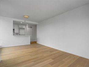 635 W 42nd Street 7A, New York (Manhattan) NY 10036
