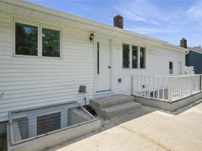 25 Martin Road S, Bethpage NY 11714