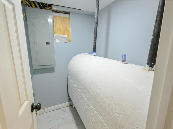 25 Martin Road S, Bethpage NY 11714