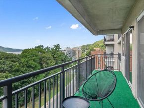 1020 Warburton Avenue 9C, Yonkers NY 10701