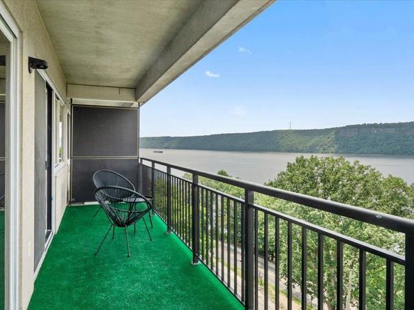 1020 Warburton Avenue 9C, Yonkers NY 10701