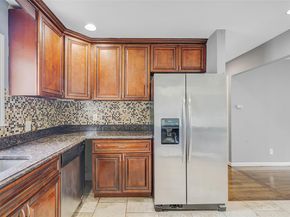 281 Carlls Path, Deer Park NY 11729