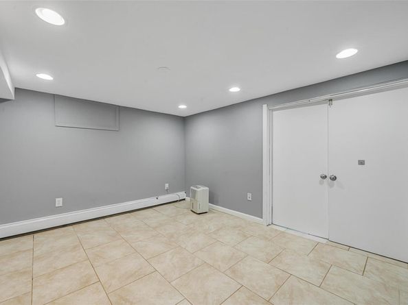 281 Carlls Path, Deer Park NY 11729