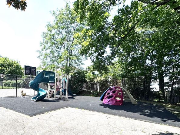 209-25 18th Avenue 1C, Bayside NY 11360