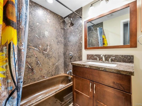 15 Fairway Drive, Old Bethpage NY 11804