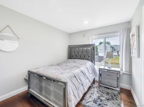 25 Hitching Post Lane, Glen Cove NY 11542