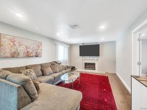 25 Hitching Post Lane, Glen Cove NY 11542